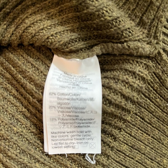 Madewell Women’s Forest Green Crewneck Sweater with Pocket - Picture 6 of 6